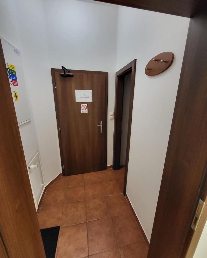 Excellent Apartments In Spa City Center 5 Min Walk From The Colonnade Karlovy Vary Ngoại thất bức ảnh