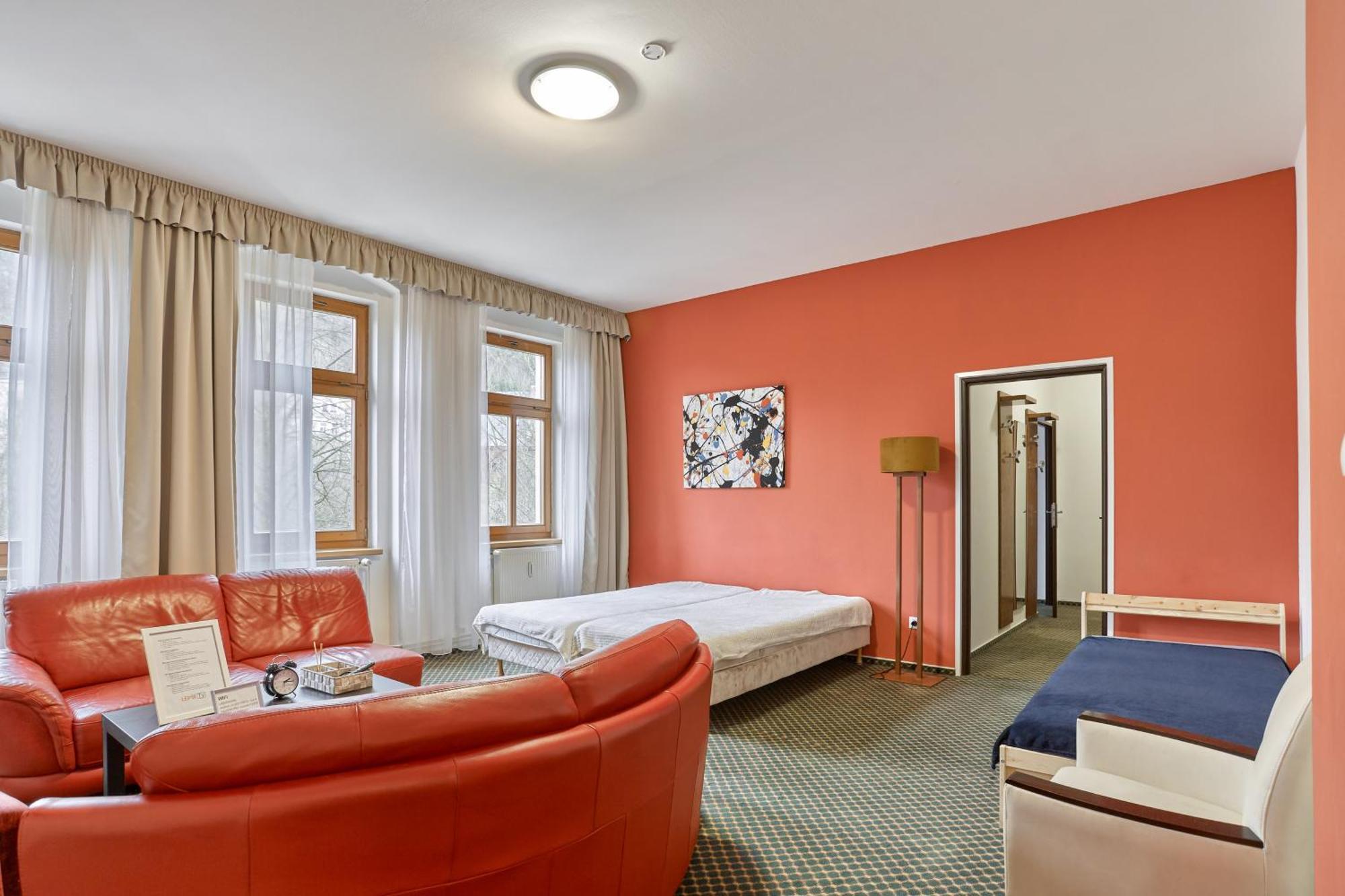 Excellent Apartments In Spa City Center 5 Min Walk From The Colonnade Karlovy Vary Ngoại thất bức ảnh